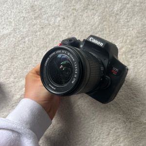 CANON EOS REBEL T6I
